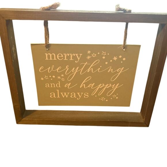 NWOT Wooden Frame with Hanging Sign Merry Everything/Grateful Thankful 8"x9 1/2" - Picture 1 of 2